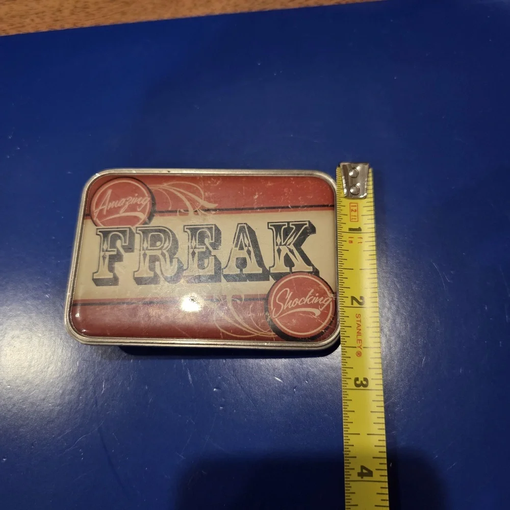 Retro-a-go-go Amazing Freak Shocking Vintage Style Belt Buckle